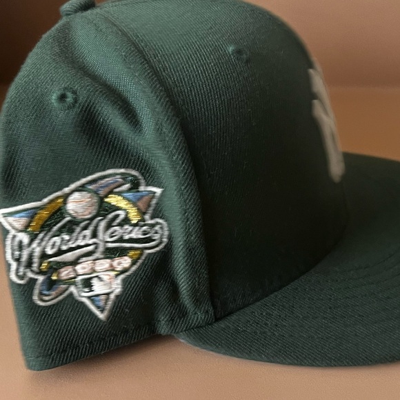 Unisex size 8 fitted cap lot - Picture 9 of 12